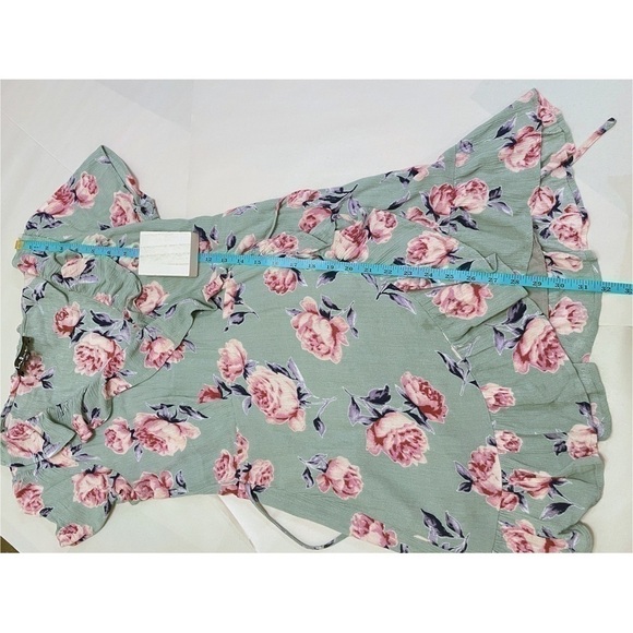 Lulu's Gardenia Floral Print Wrap Dress SIze M - Picture 16 of 16